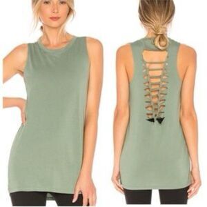 Onzie Woven Ripped Braided Back Yoga Tank Top Women’s Medium Sage Green Active